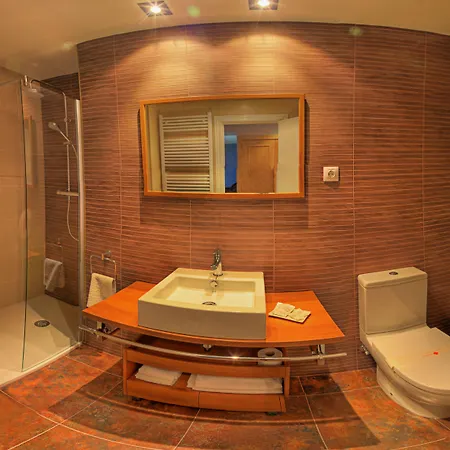 Casa Custodio Hotel 3*